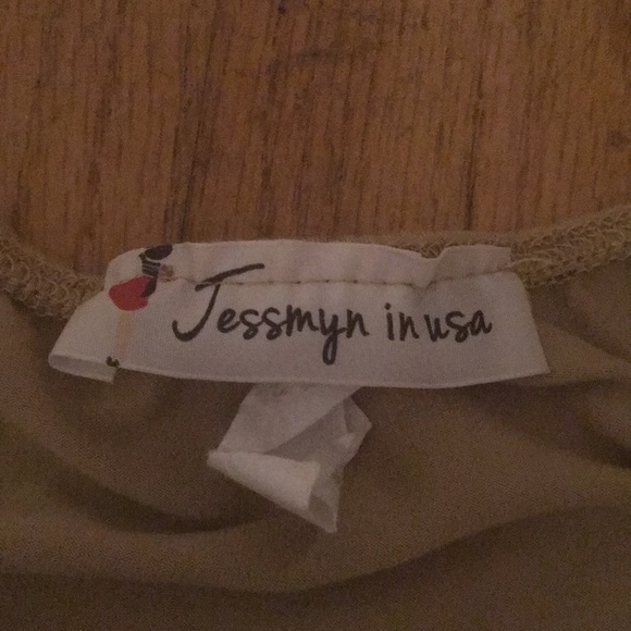 Jessmyn in USA crop top - Picture 2 of 2